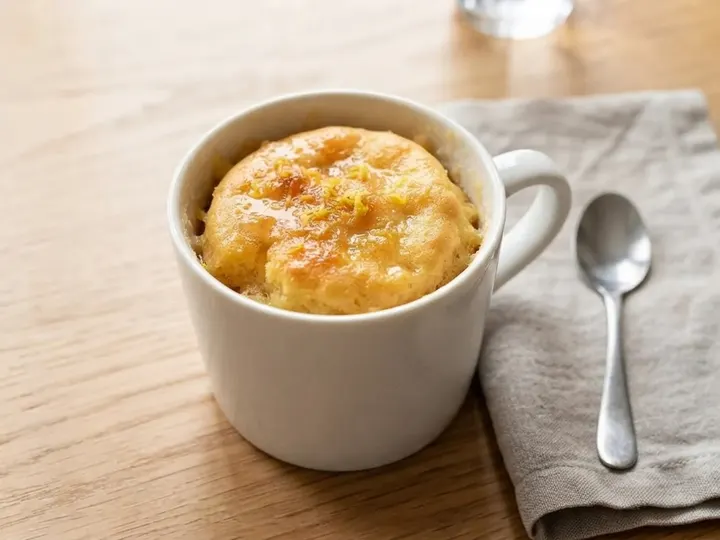 Lemon Drizzle Mug Cake